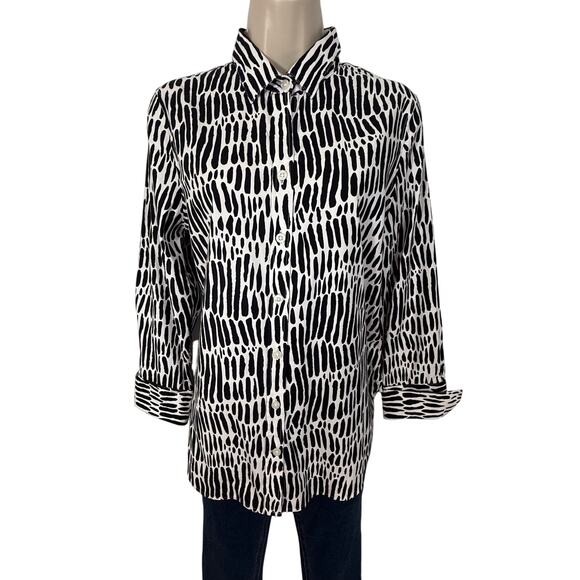 Chicos Signature Classic No Iron Blouse Button Front Cuffed Sleeve Black White - Picture 15 of 16